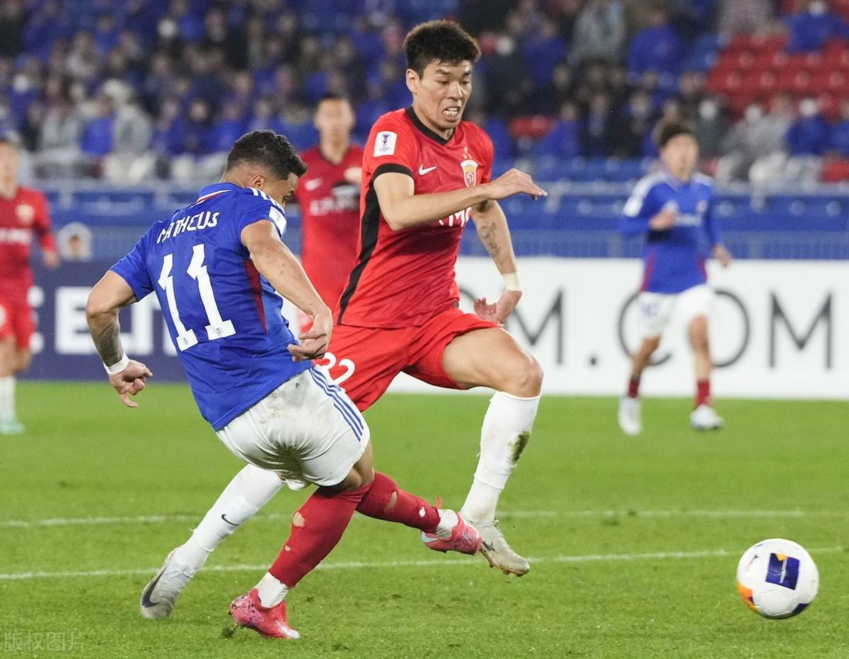 国际足坛风云再起：强队对抗，精彩纷呈